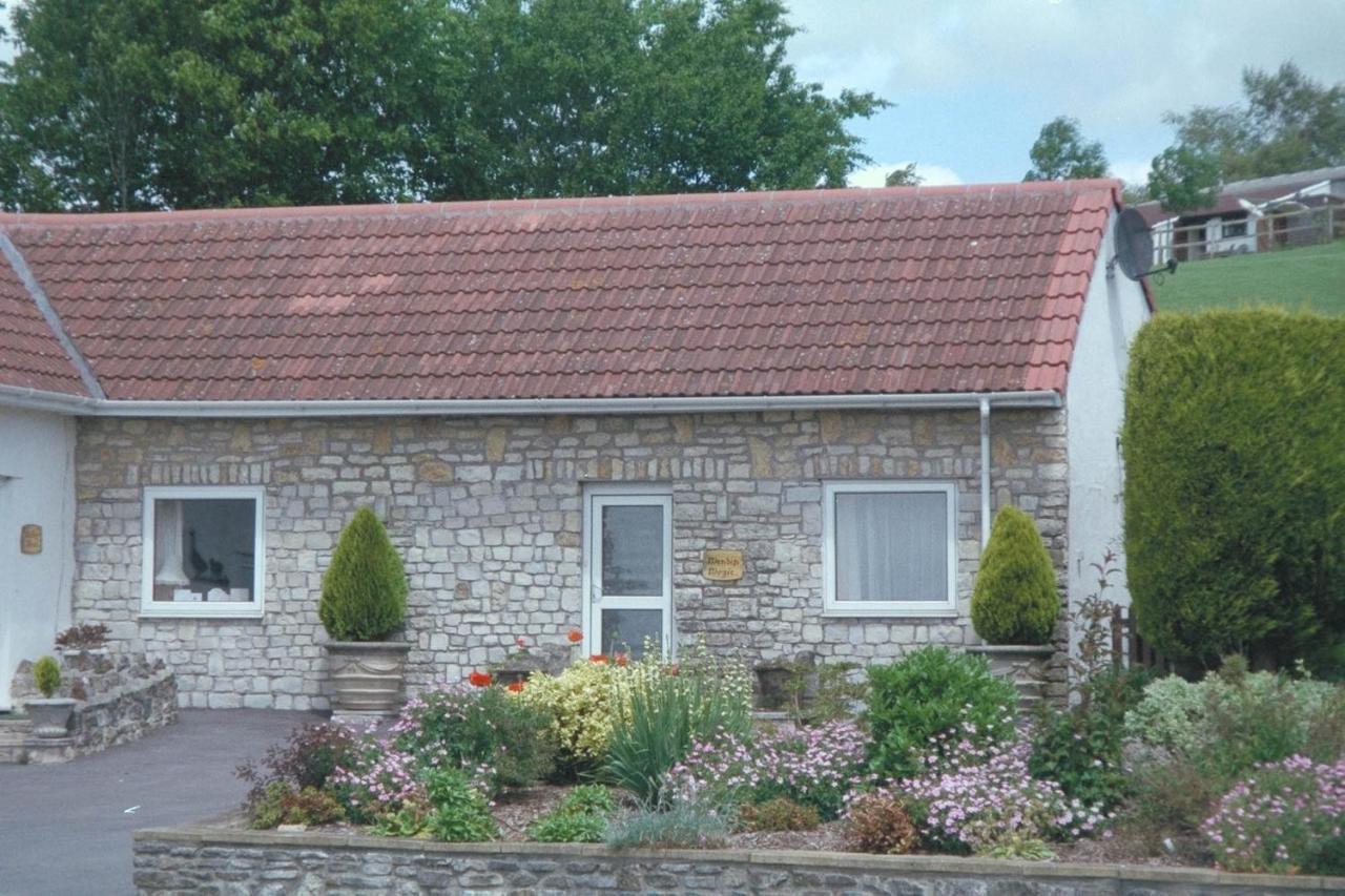 Greyfield Farm Cottages Farmborough Exterior photo