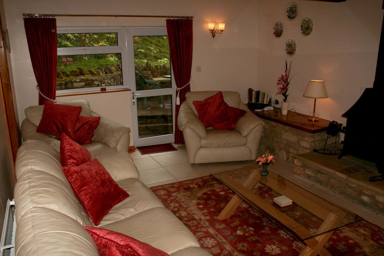 Greyfield Farm Cottages Farmborough Exterior photo