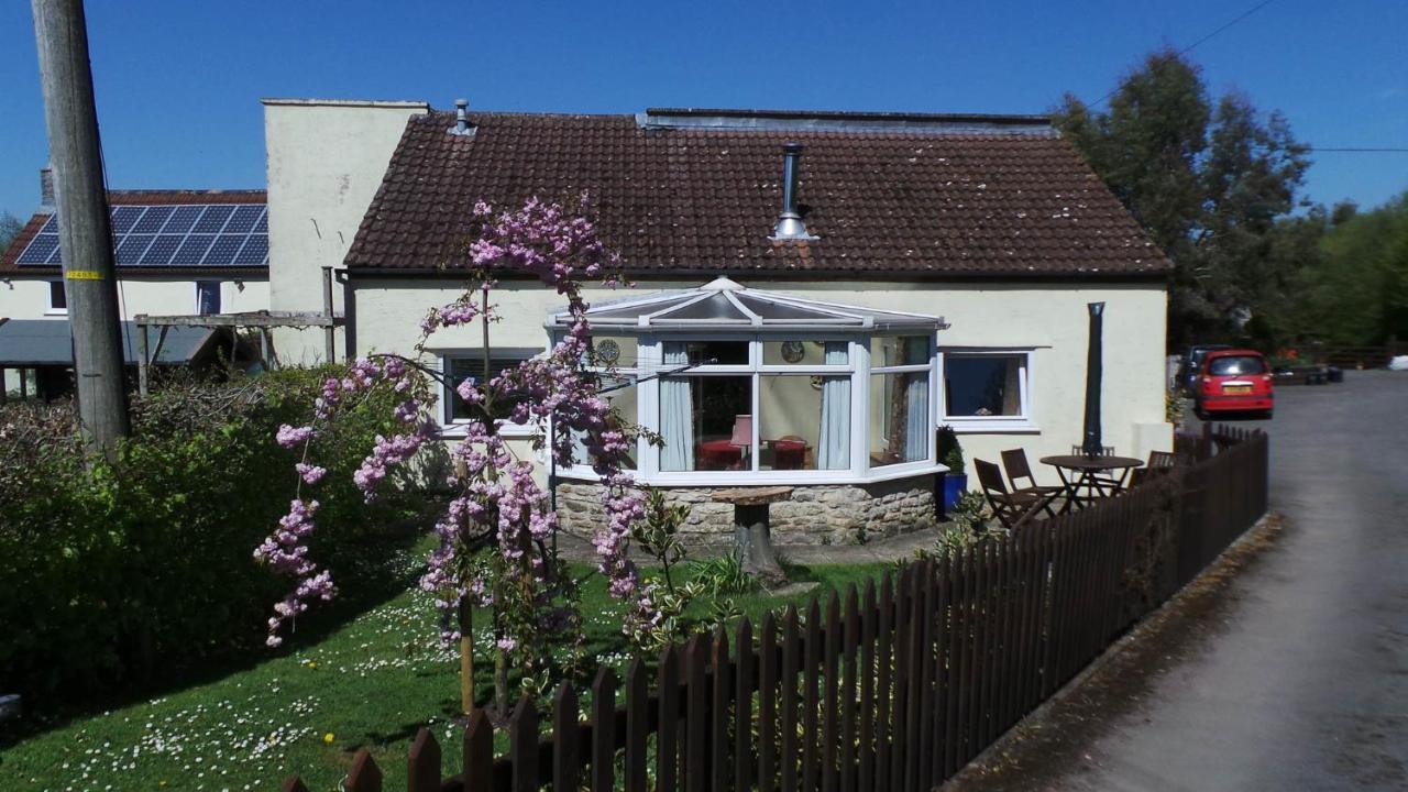 Greyfield Farm Cottages Farmborough Exterior photo
