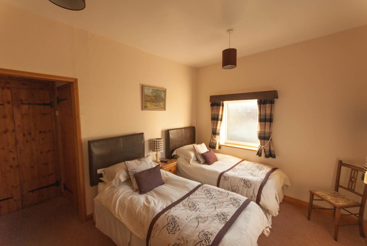 Greyfield Farm Cottages Farmborough Exterior photo